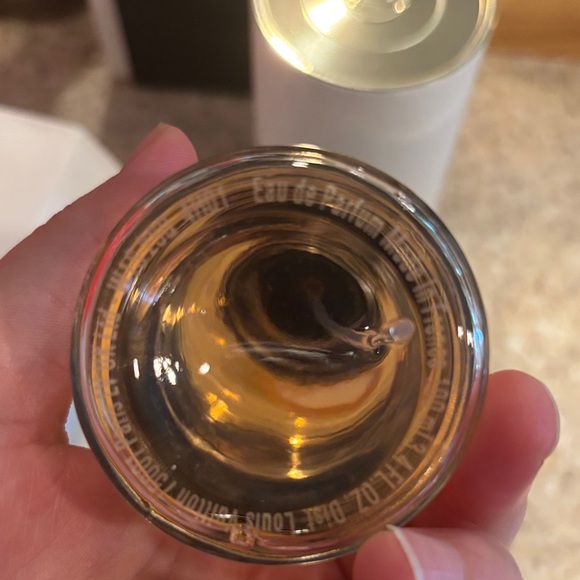 Louis Vuitton Attrape-Rêves White and Gold Perfume - Picture 5 of 8